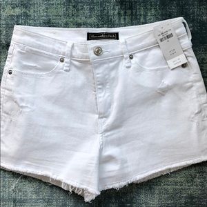 NWT Abercrombie high rise short